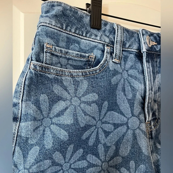 SO Brand High Rise “Mom” Jean Flower Short Junior Size 1/25W - Picture 2 of 12